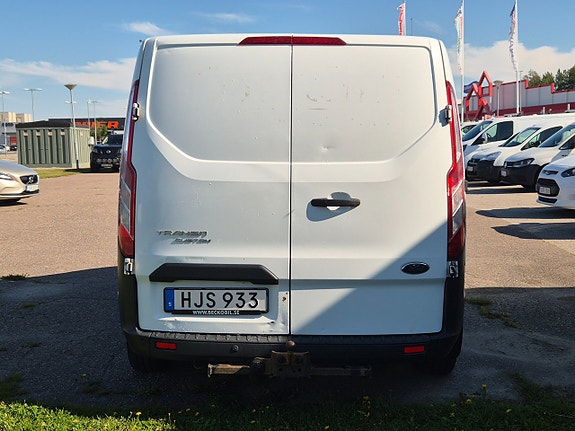 Ford Transit Custom 6 of 10