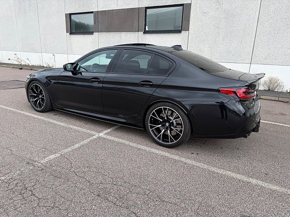 BMW M5 4 of 26