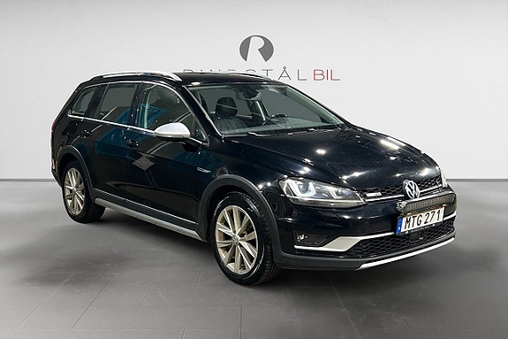 Volkswagen Golf Alltrack 9 of 17