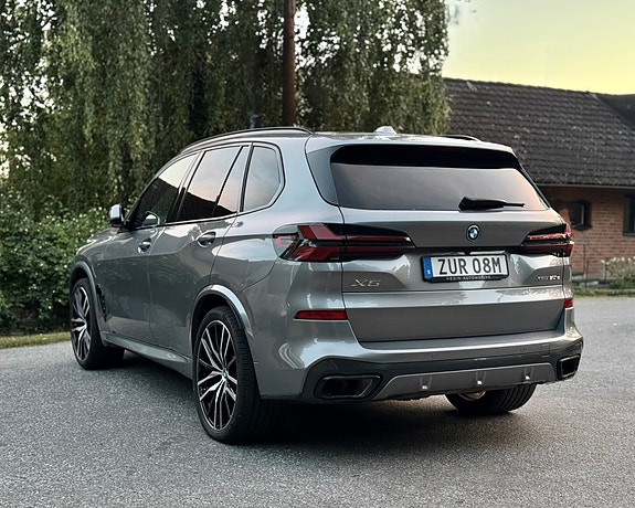 BMW X5 3 of 8
