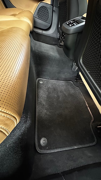 Volvo S90 30 of 30