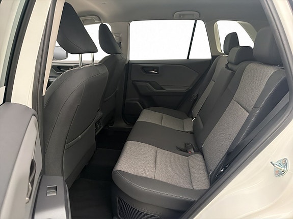 Toyota RAV4 13 of 27
