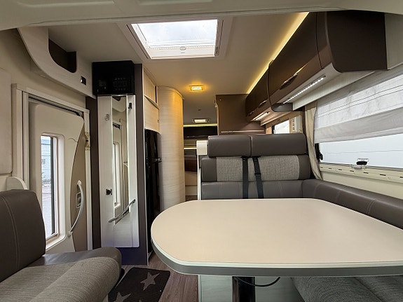 Chausson Exaltis 7018 EB (150HK Automat) Queensbed! Stort garage! 5 of 20