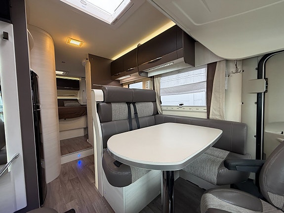 Chausson Exaltis 7018 EB (150HK Automat) Queensbed! Stort garage! 6 of 20