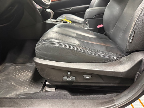 Subaru Outback 14 of 27