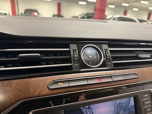 Volkswagen Passat 23 of 23