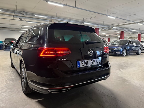 Volkswagen Passat 5 of 23