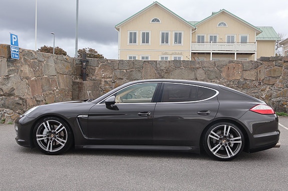 Porsche Panamera 4S 4 of 22