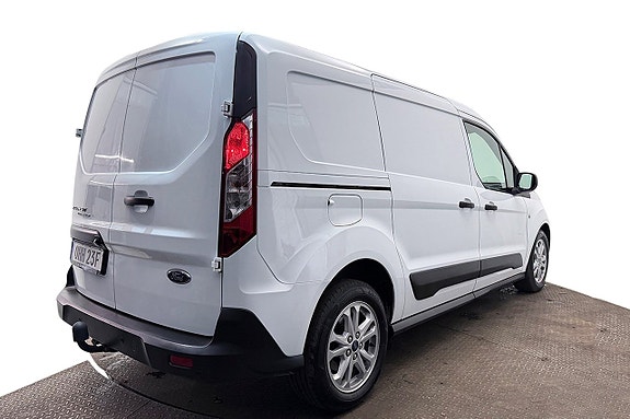 Ford Transit Connect 6 of 23