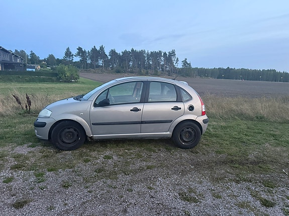 Citroen C3 2 of 7