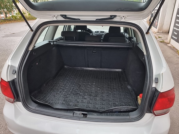 Volkswagen Golf VI 4 of 5