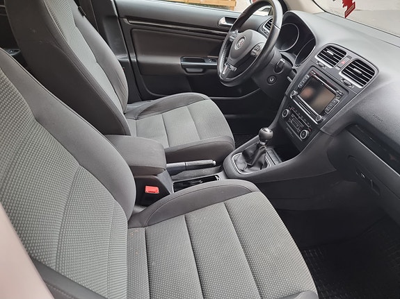 Volkswagen Golf VI 5 of 5