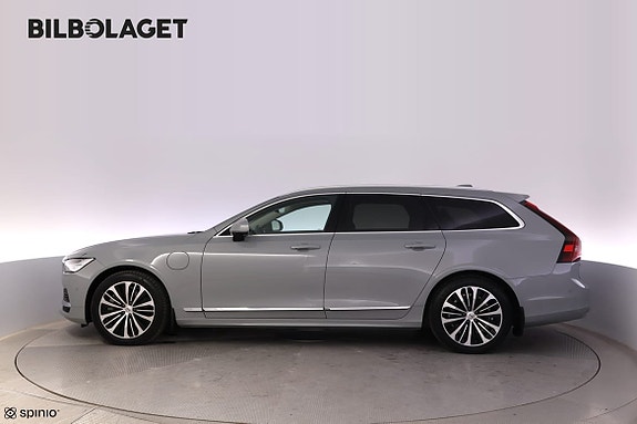 Volvo V90 2 of 30