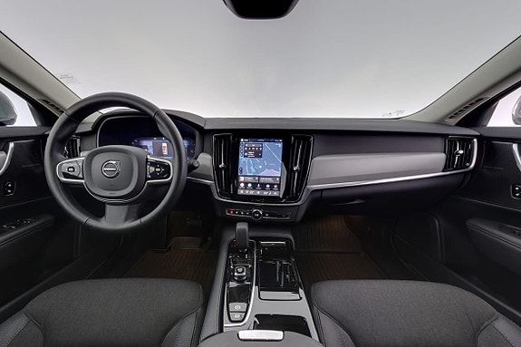 Volvo V90 7 of 30