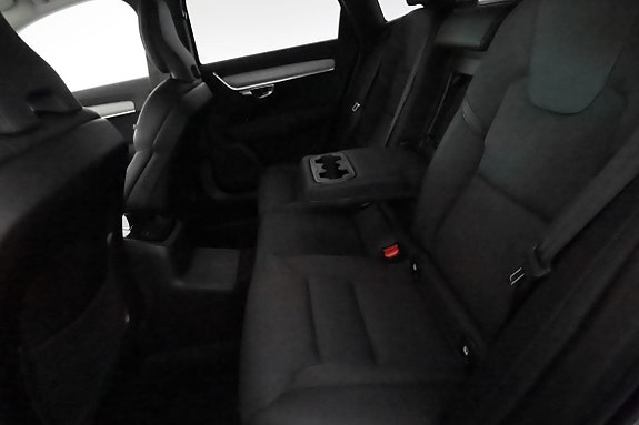 Volvo V90 30 of 30