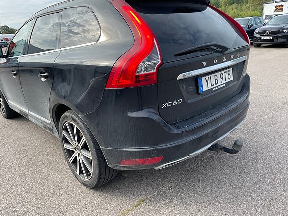 Volvo XC60 4 of 5