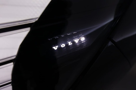 Volvo EX90 11 of 30