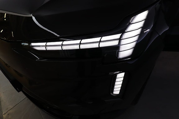 Volvo EX90 10 of 30