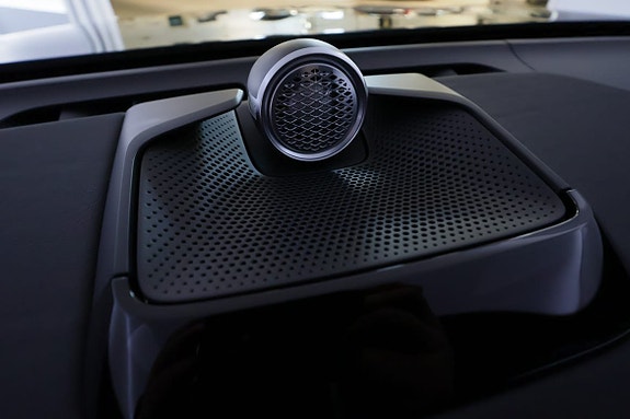 Volvo EX90 12 of 30