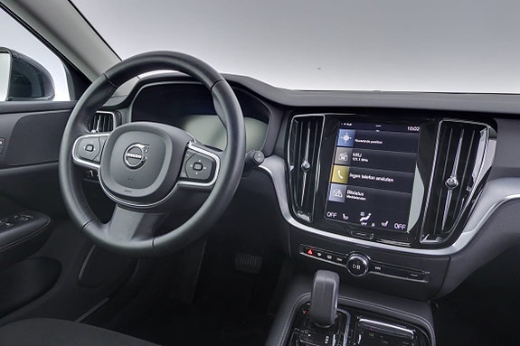 Volvo V60 8 of 25