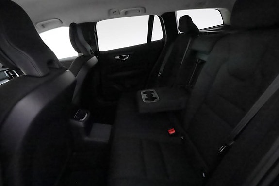 Volvo V60 25 of 25