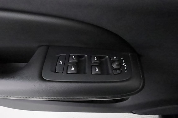 Volvo V60 15 of 25