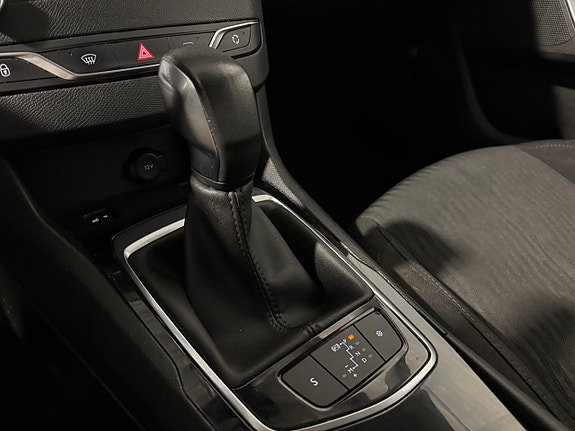 Peugeot 308 SW 23 of 26