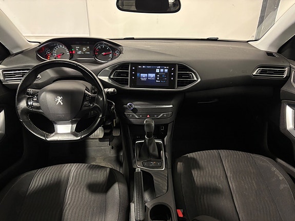 Peugeot 308 SW 14 of 26
