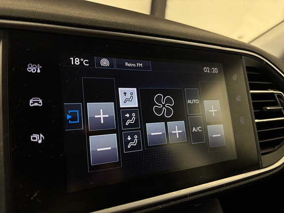 Peugeot 308 SW 25 of 26