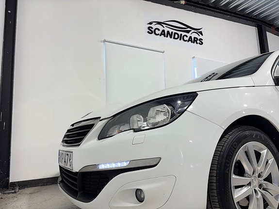 Peugeot 308 SW 10 of 26