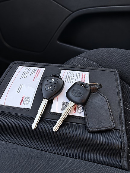Toyota Auris 9 of 12