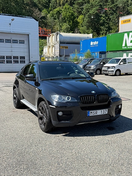 BMW X6 2 of 16