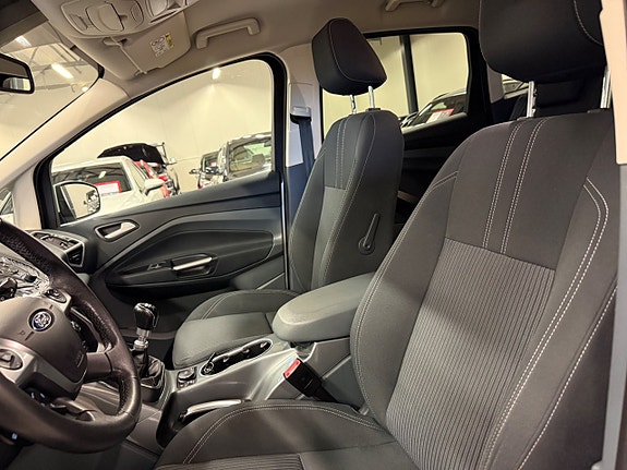 Ford C-Max 15 of 25