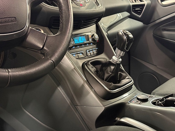 Ford C-Max 16 of 25
