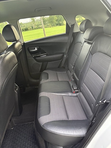 Kia Niro 10 of 27
