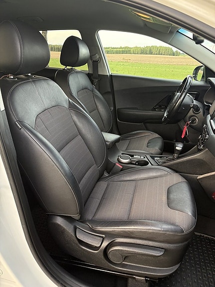 Kia Niro 9 of 27