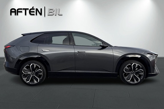 Mazda CX-6e 6 of 30