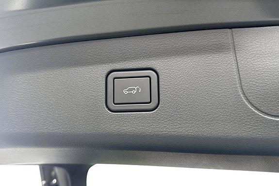 Mazda CX-6e 18 of 30