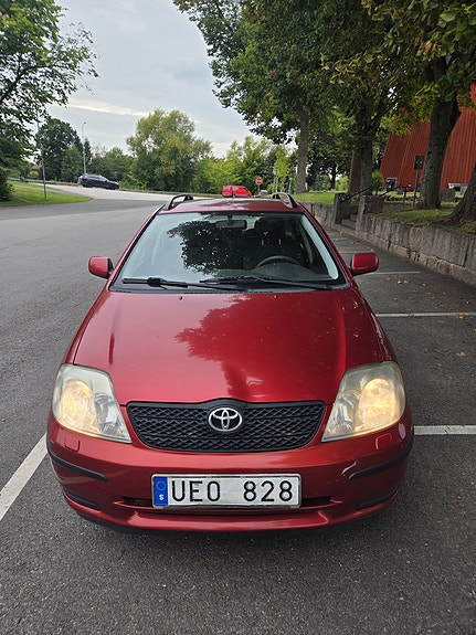 Toyota Corolla 2 of 7