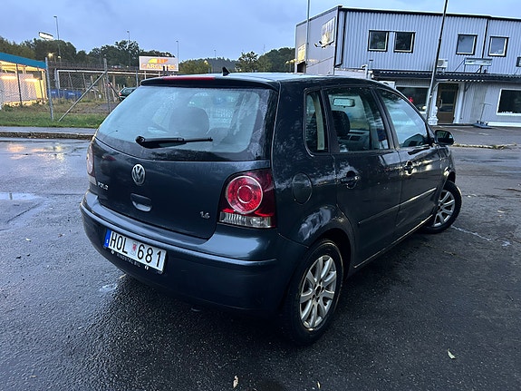 Volkswagen Polo 5 of 12