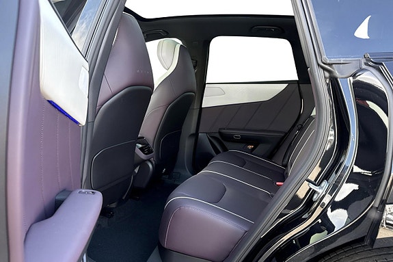 Mazda CX-6e 14 of 30