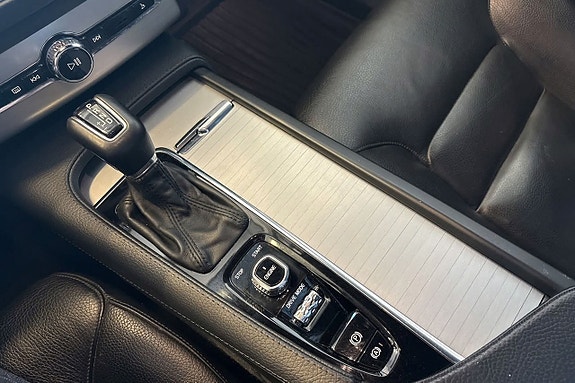 Volvo XC90 7 of 7