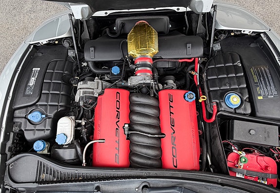 Chevrolet Corvette 11 of 13