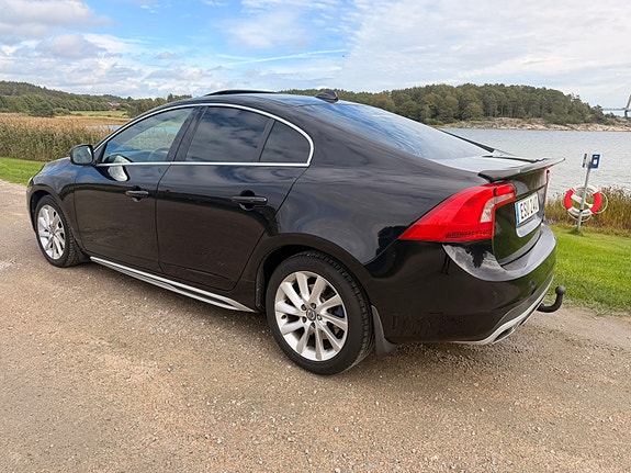 Volvo S60 3 of 7