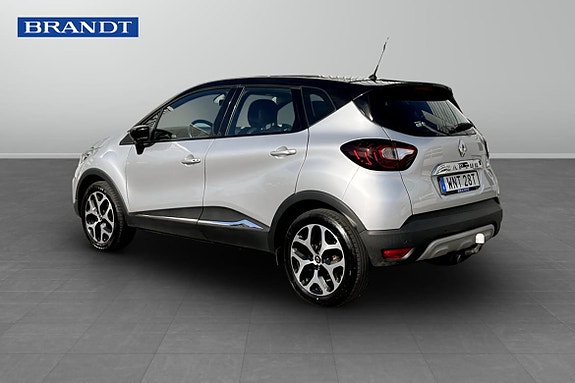 Renault Captur 2 of 9