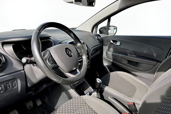 Renault Captur 5 of 9