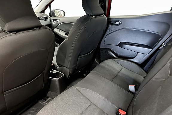 Renault Clio 15 of 18