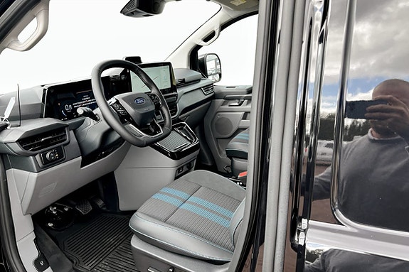 Ford Transit Custom 4 of 7
