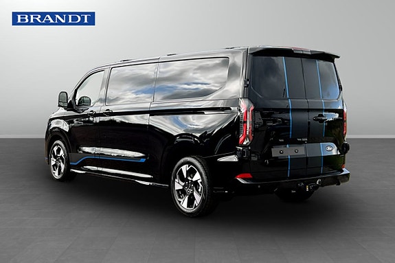 Ford Transit Custom 2 of 7