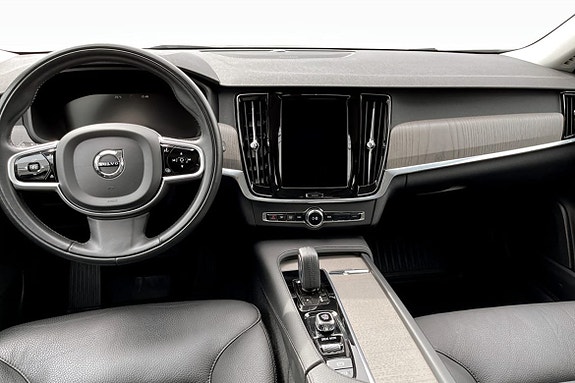 Volvo V90 Cross Country 4 of 9